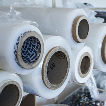 iStock_000042230098_Large_DistributionPackaging-284x272